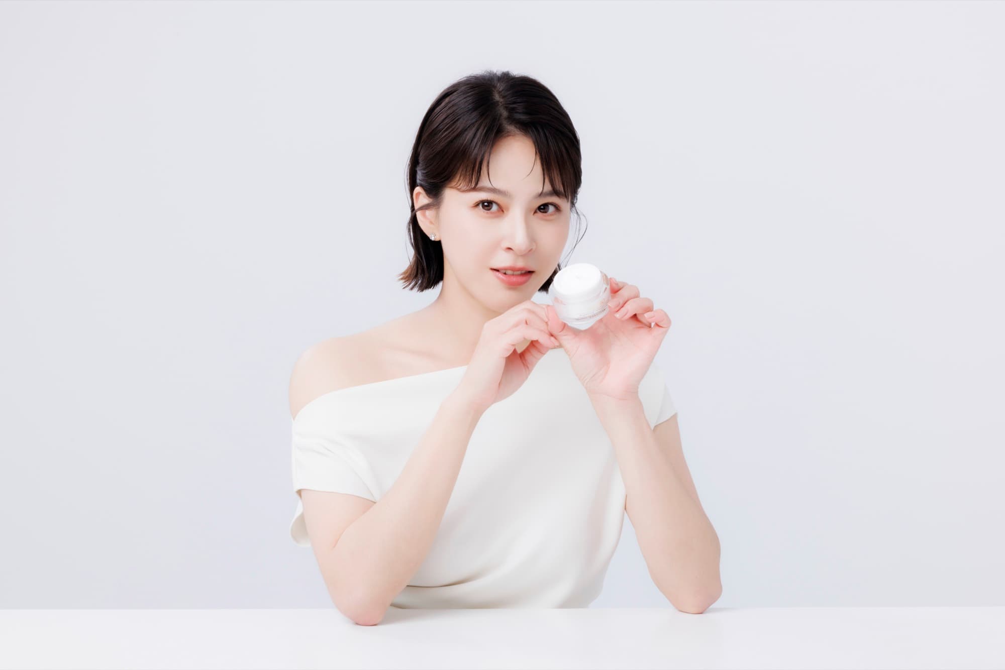 安美諾棚拍：橫幅構圖品牌形象