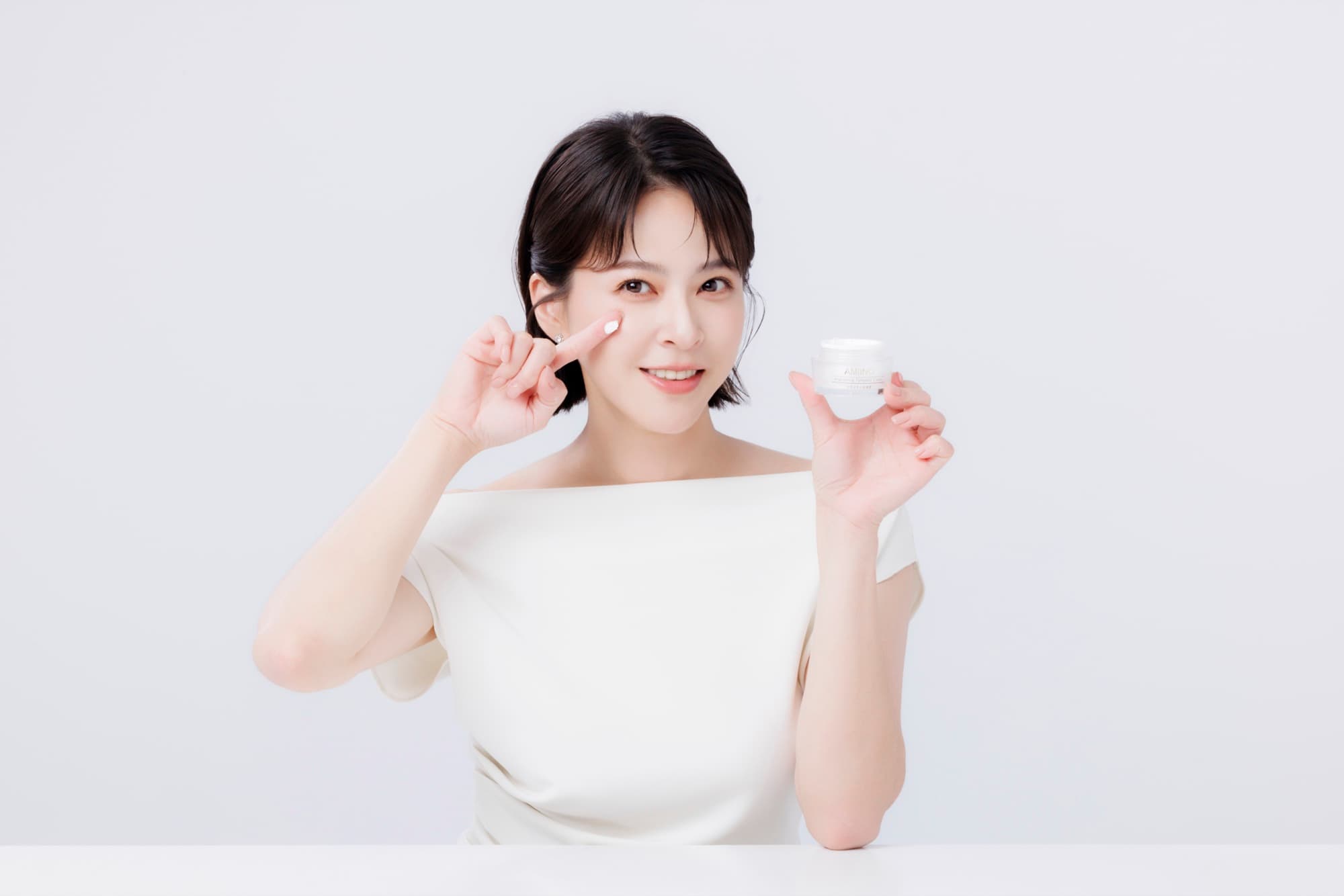 安美諾棚拍:橫幅棚拍人像