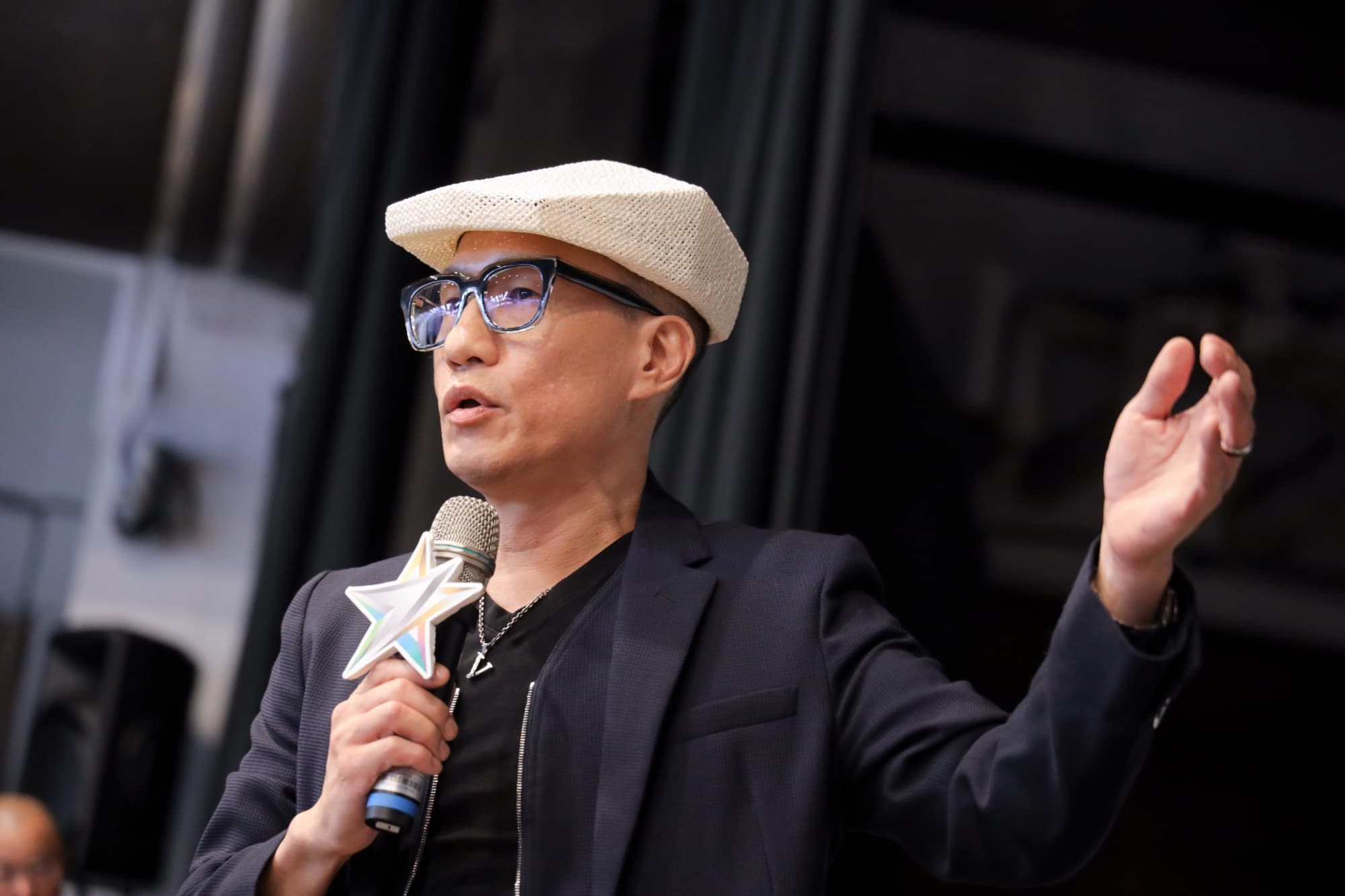 講者生動分享解說